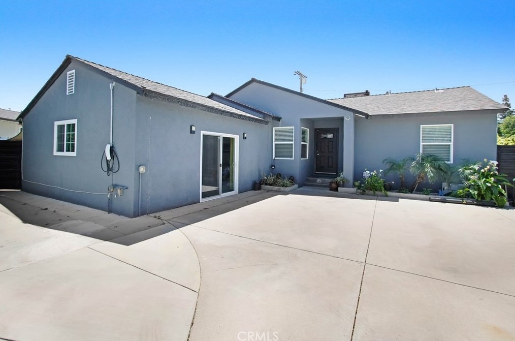 15830 Blackhawk St, San Fernando, CA 91344-7101