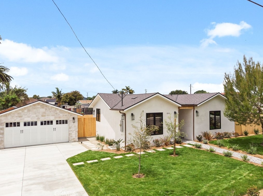 22111 Normandie Ave, Torrance CA  90501-4042 exterior