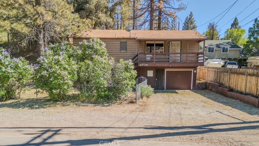 6736 Lakewood Dr, Frazier Park, CA 93225-9413