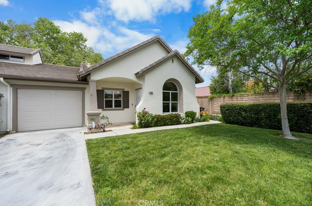 2095 Tulip Ave, Simi Valley, CA 93063-3507