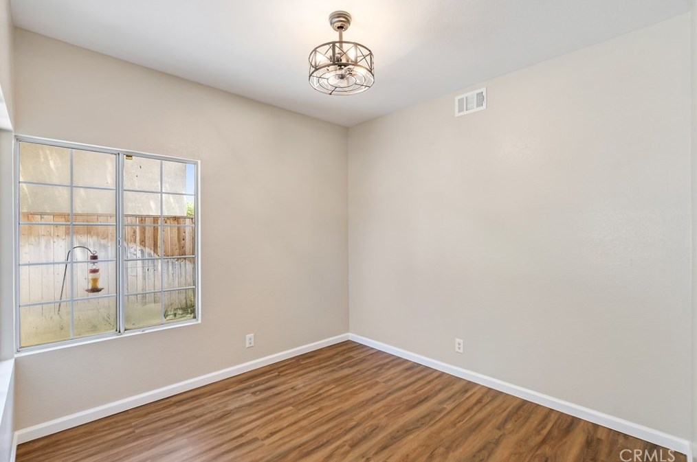 45226 Pickford Ave, Lancaster CA  93534-1376 exterior