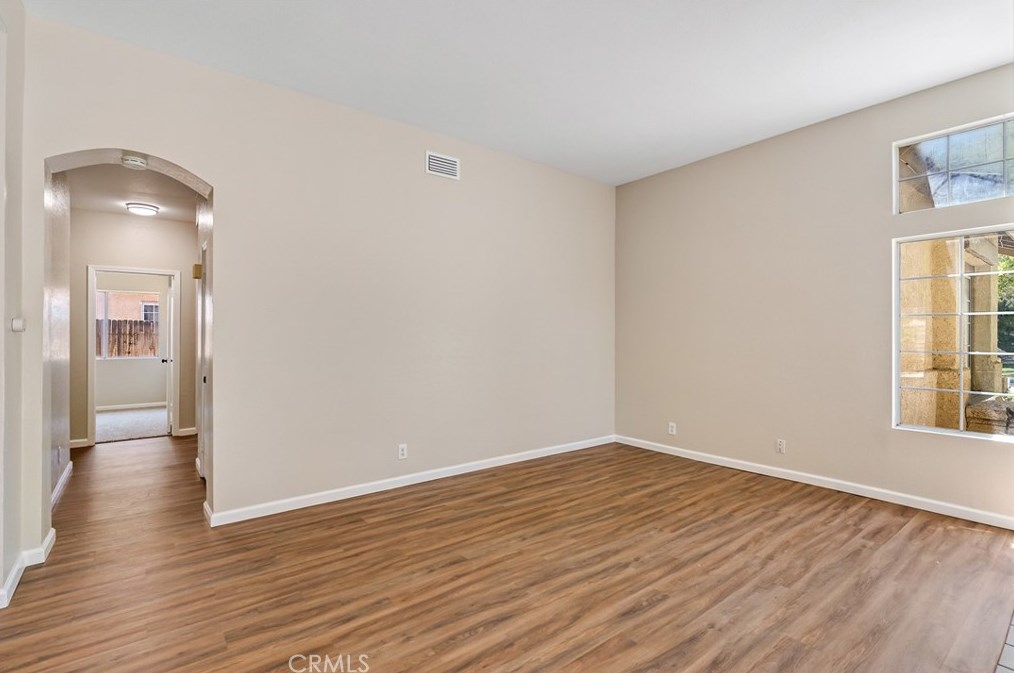 45226 Pickford Ave, Lancaster CA  93534-1376 exterior