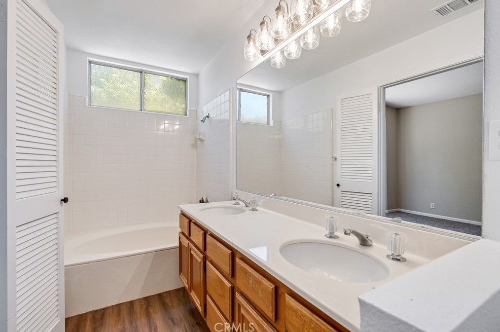 45226 Pickford Ave, Lancaster CA  93534-1376 exterior