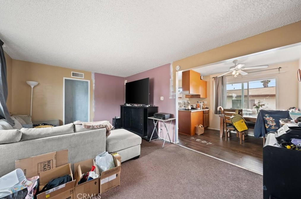 135 Ridgeway St, Anaheim CA  92804-1936 exterior