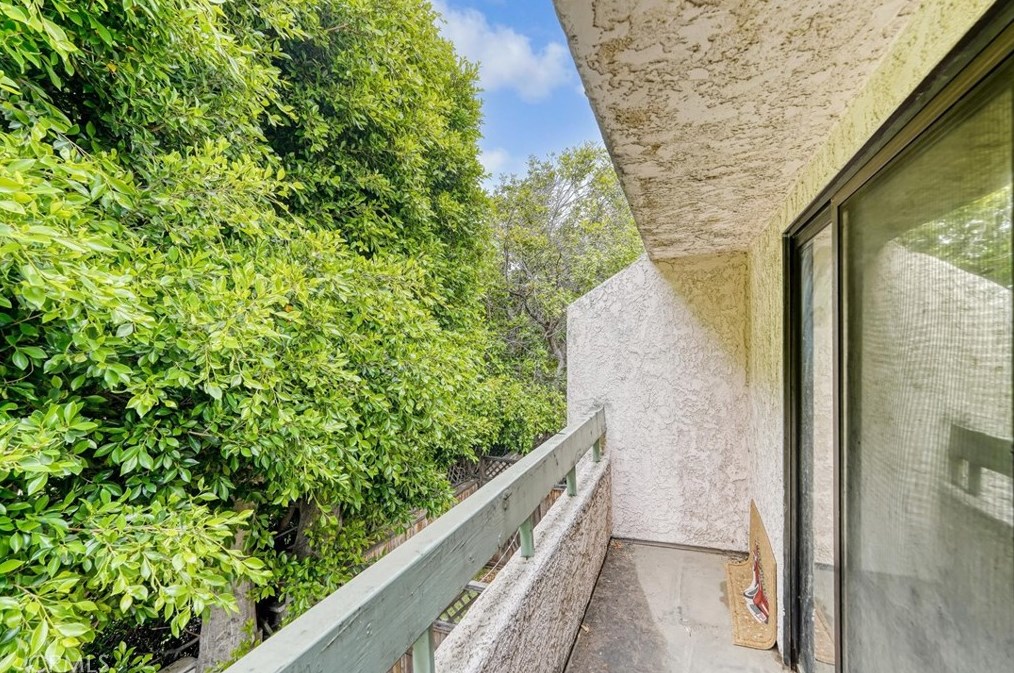 9906 Owensmouth Ave #13, Chatsworth, CA 91311