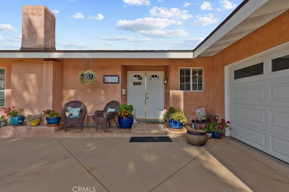 27184 Bonlee Ave, Santa Clarita, CA 91351-2443