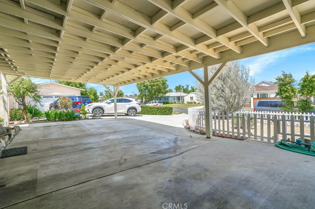 6207 Cleon Ave, North Hollywood CA  91606-2102 exterior