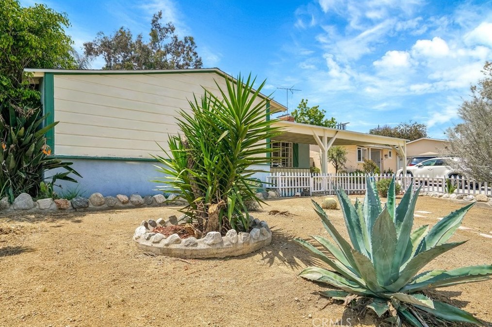 6207 Cleon Ave, North Hollywood CA  91606-2102 exterior