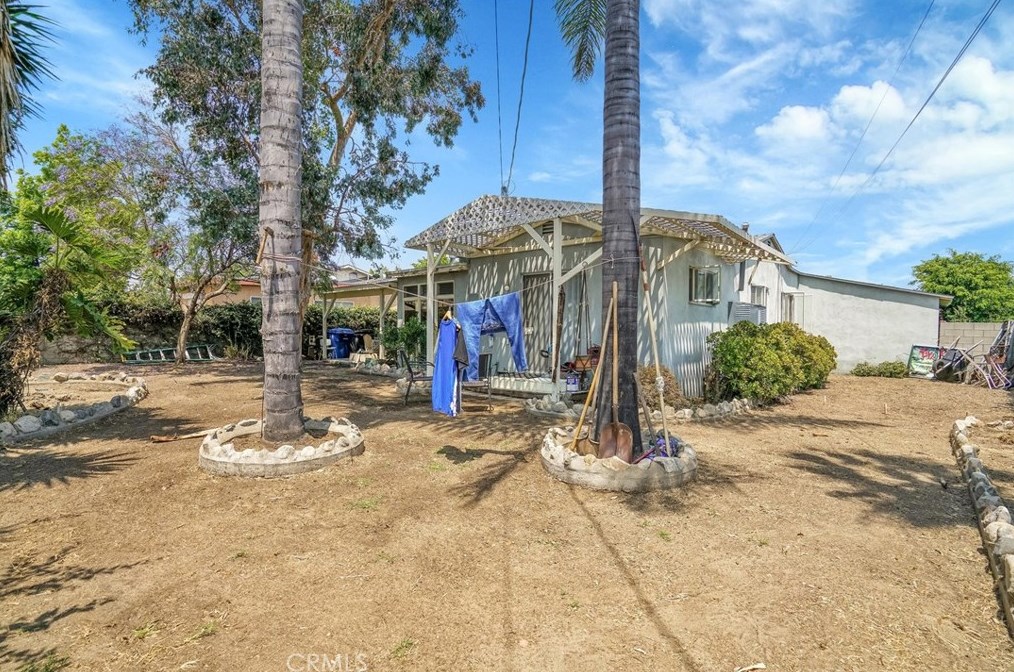 6207 Cleon Ave, North Hollywood CA  91606-2102 exterior