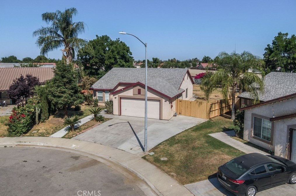 6905 Soledad Ct, Bakersfield, CA 93307-7176