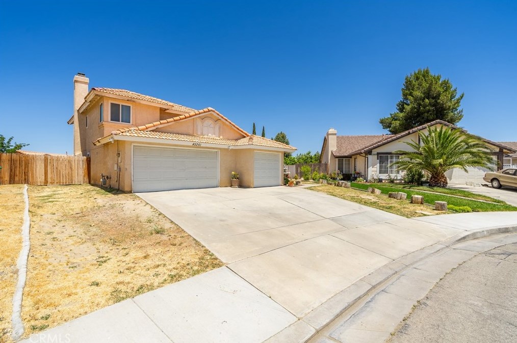 45261 Calico St, Lancaster, CA 93535-1037