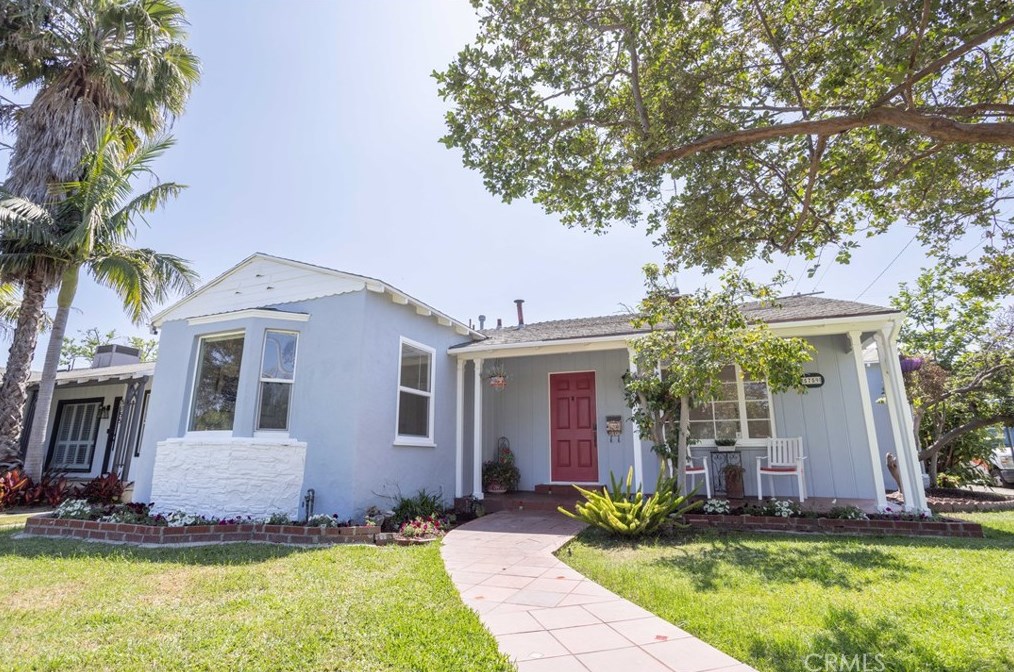 5759 Lemp Ave, North Hollywood, CA 91601