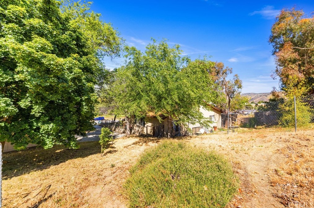 42628 Rnch Clb Rd, Leona Valley CA  93532-1405 exterior