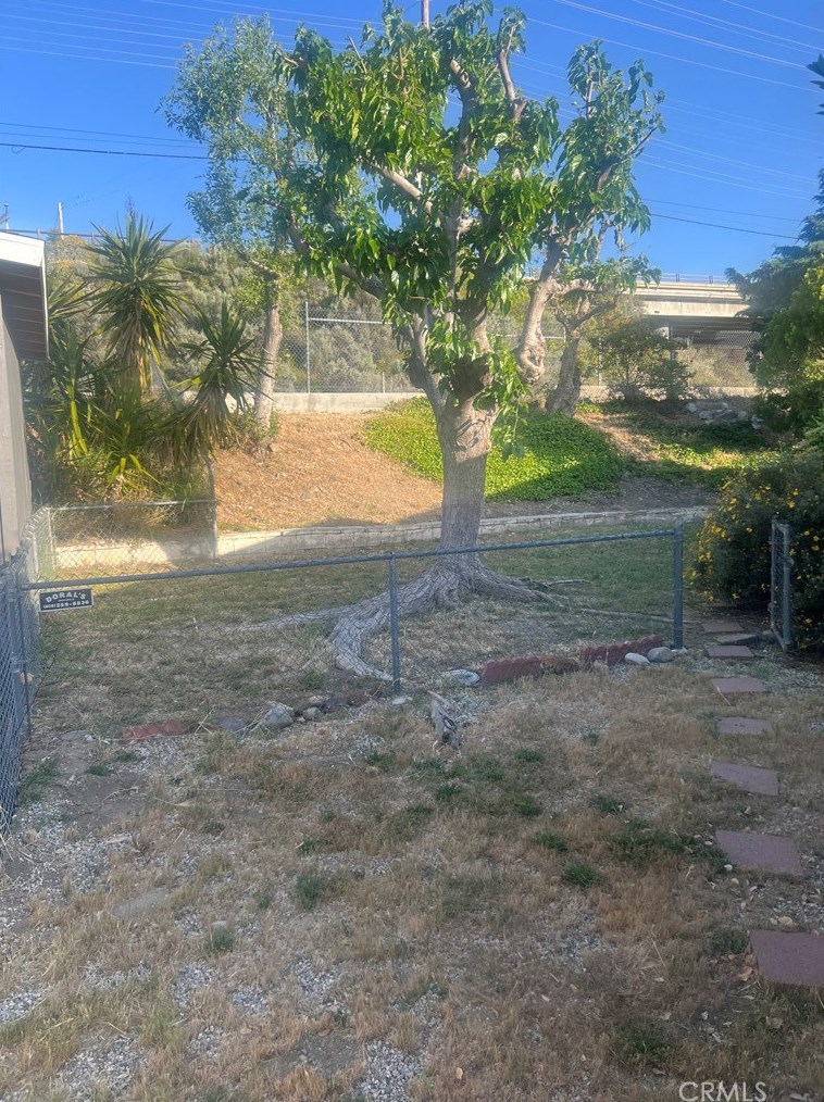 27361 Sierra Hwy #32, Santa Clarita, CA 91351