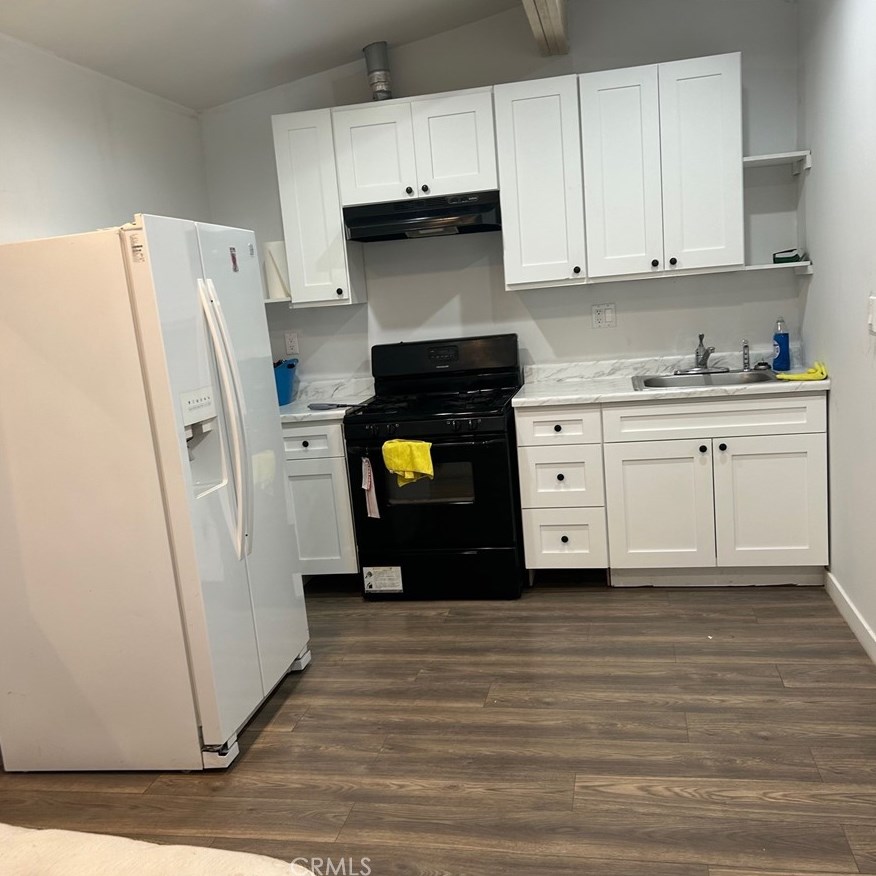 1728 Avenue, Palmdale, CA 93551-2249