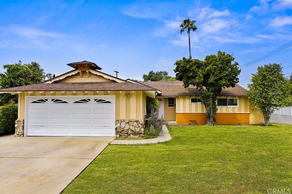 10459 Amestoy Ave, San Fernando, CA 91344