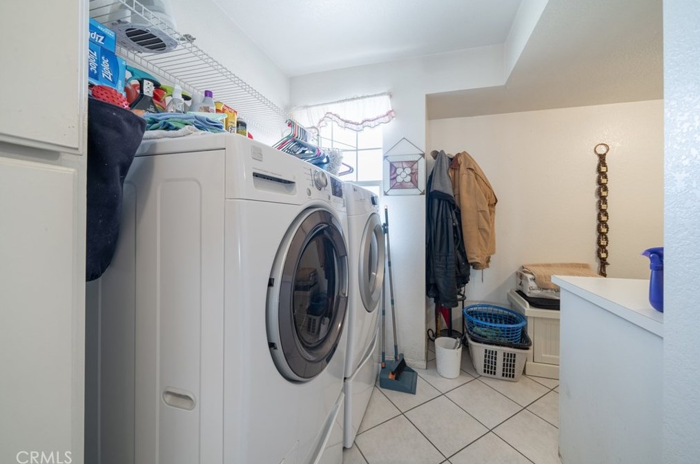 42419 61st St, Lancaster CA 93536-4517 exterior