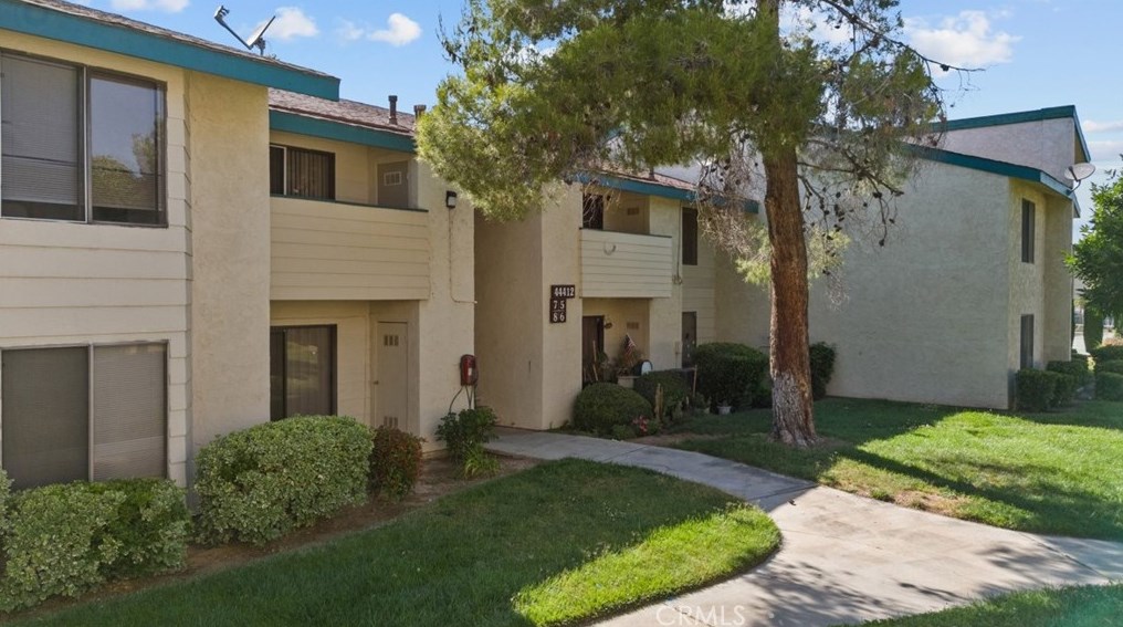 44412 15th St, Lancaster, CA 93535-3453