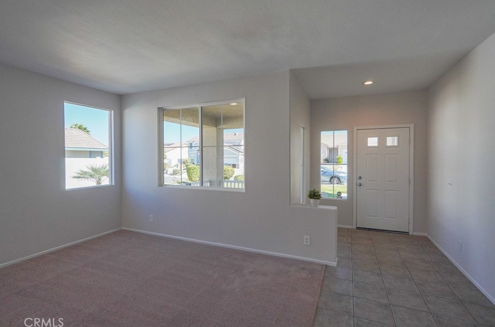 42333 Ridge View Dr, Lancaster CA 93536-7382 exterior