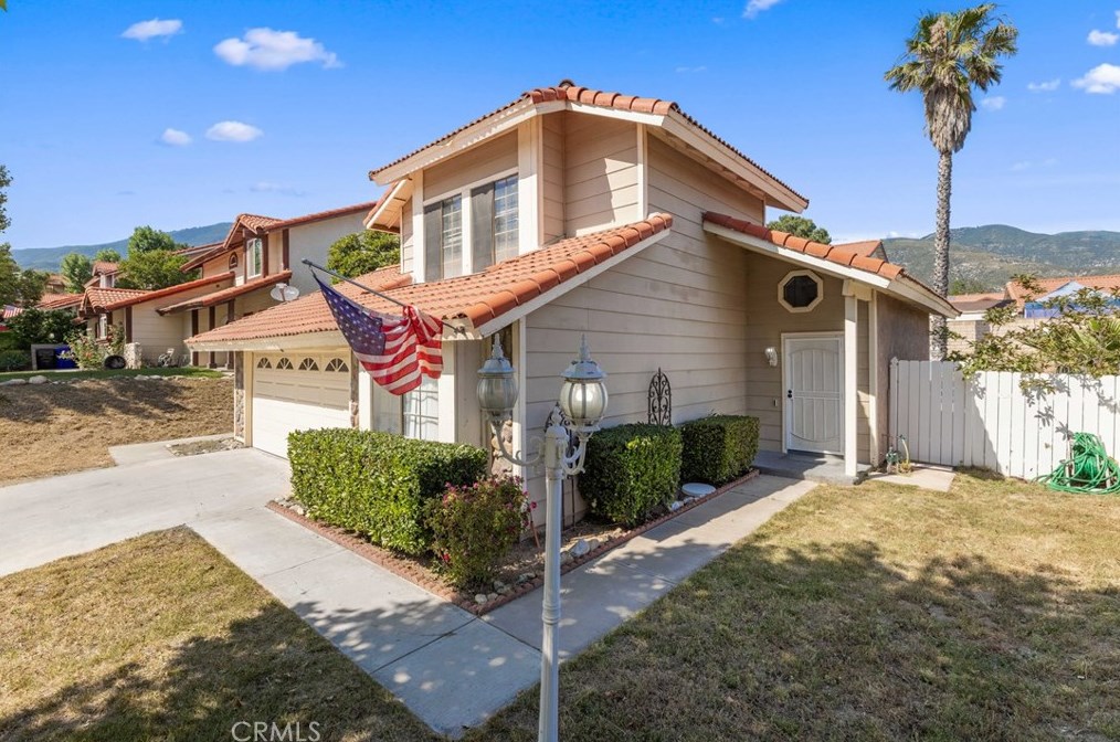 6383 N Redwood St, San Bernardino, CA 92407