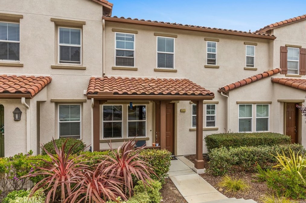 523 Green River St, Oxnard, CA 93036