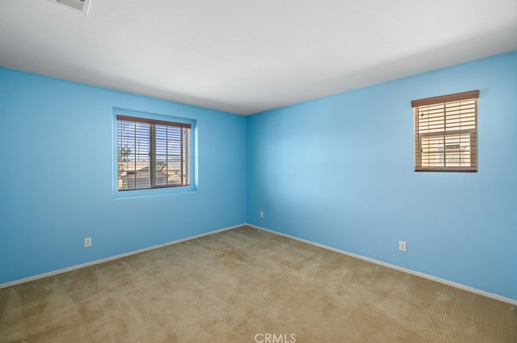 3213 James Ct, Lancaster CA  93535-6276 exterior