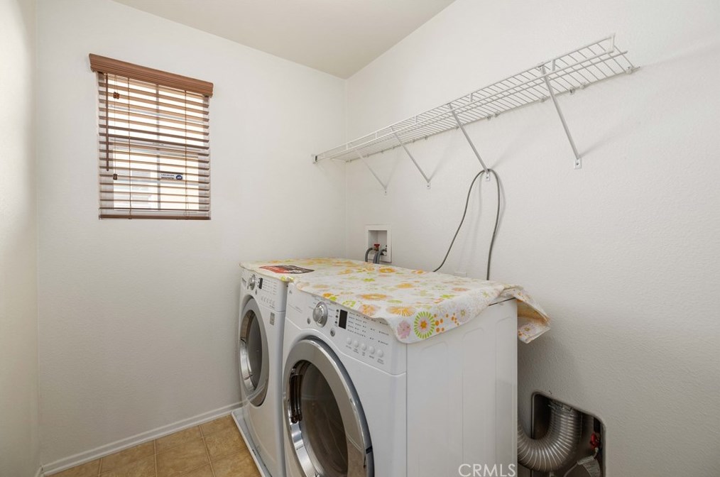 3213 James Ct, Lancaster CA  93535-6276 exterior