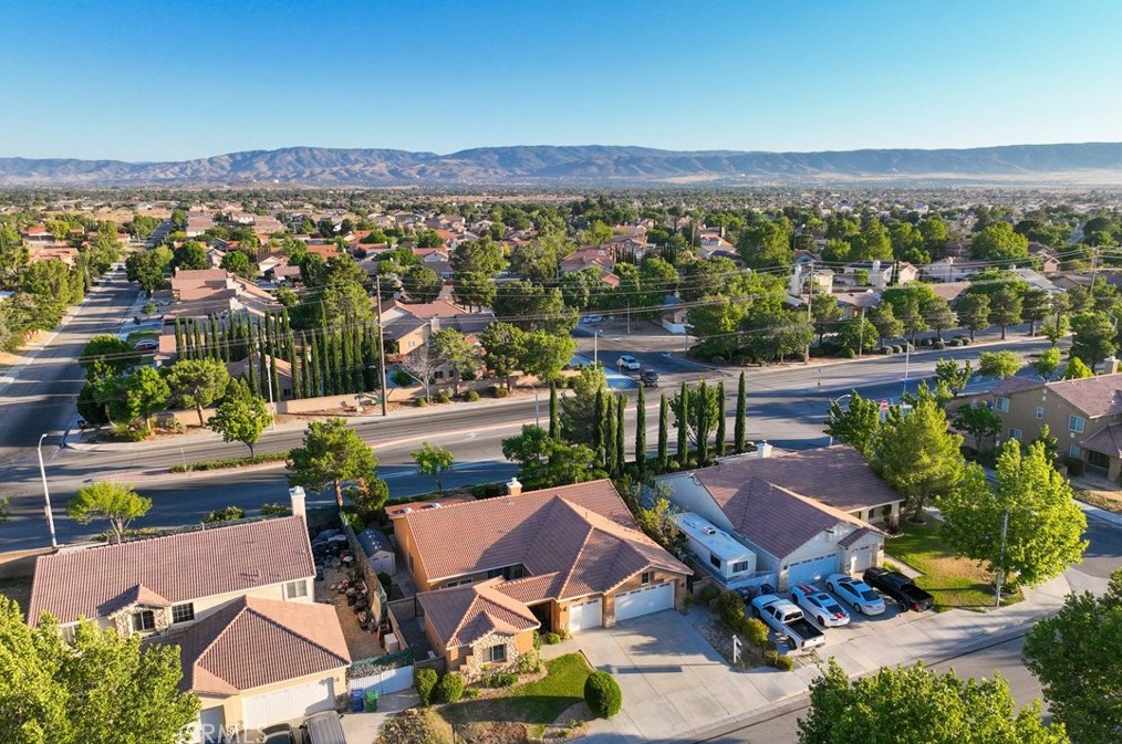 3714 Pondera St, Lancaster CA  93536-1448 exterior