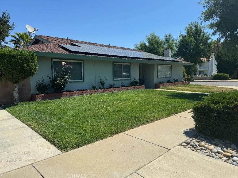 501 Callet St, Palmdale, CA 93551