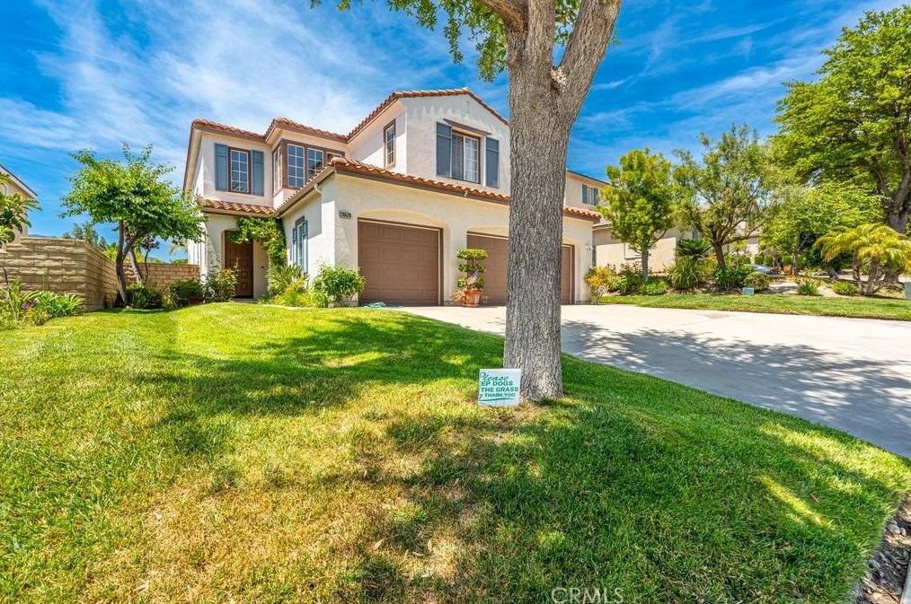 26520 Beecher Ln, Santa Clarita, CA 91381-1447