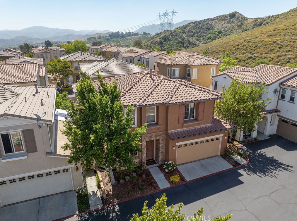 26010 Zaddison Ct, Santa Clarita CA  91350-8534 exterior