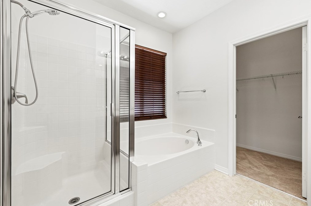 26010 Zaddison Ct, Santa Clarita CA  91350-8534 exterior