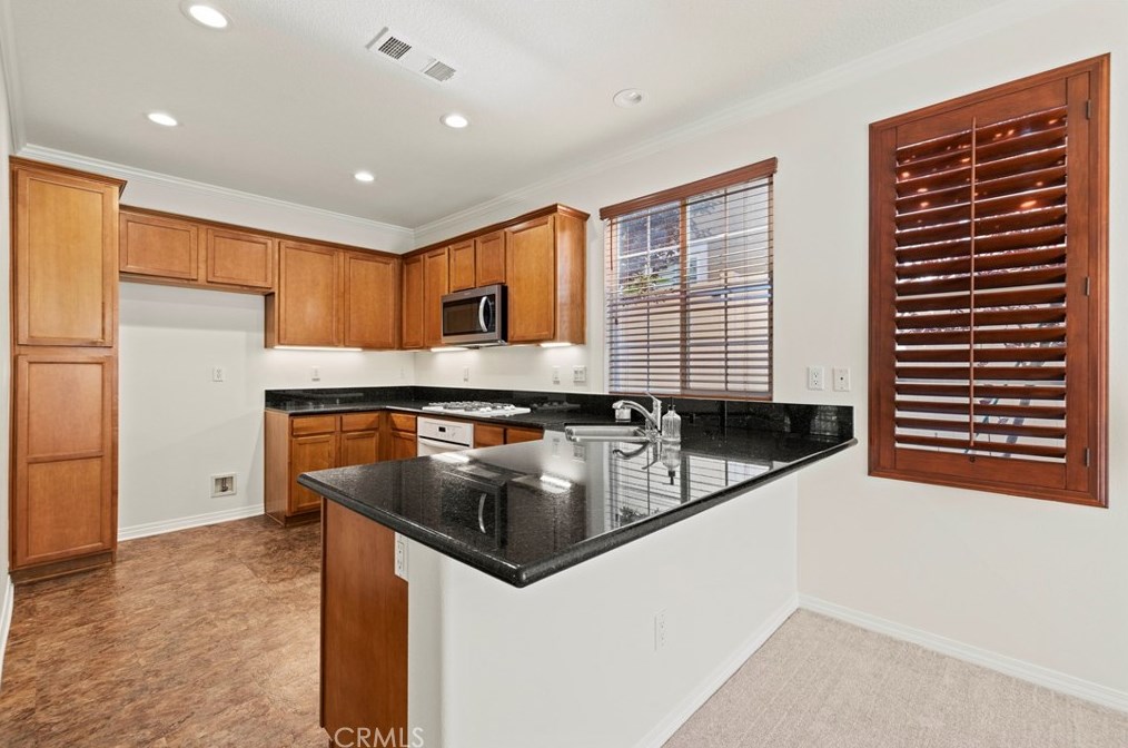 26010 Zaddison Ct, Santa Clarita CA  91350-8534 exterior