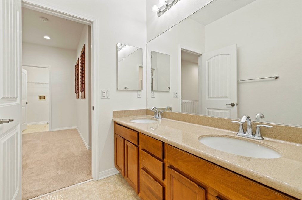 26010 Zaddison Ct, Santa Clarita CA  91350-8534 exterior