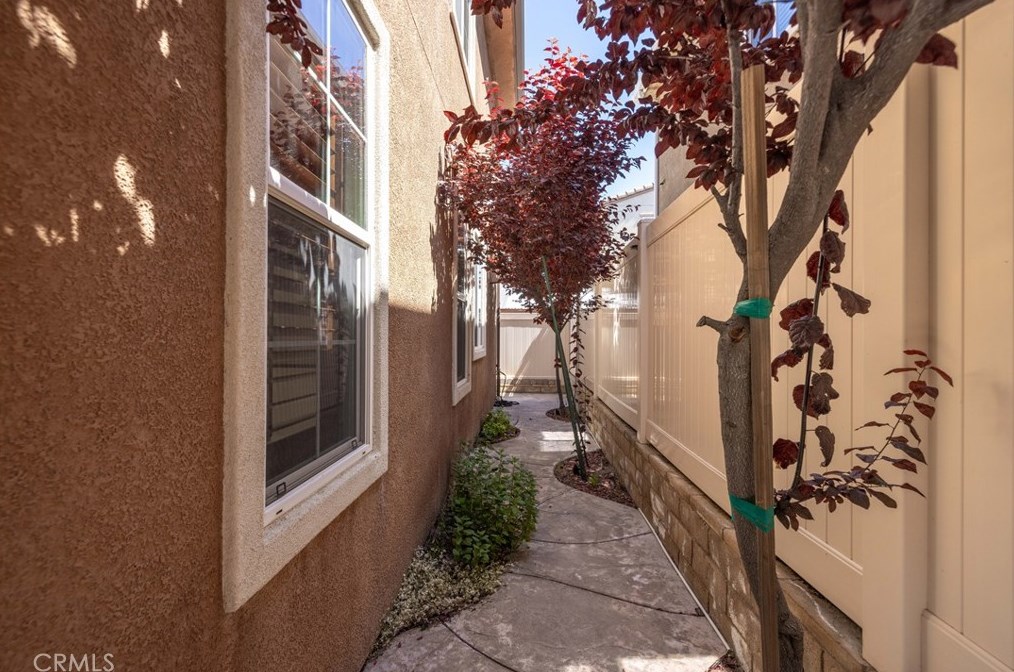 26010 Zaddison Ct, Santa Clarita CA  91350-8534 exterior