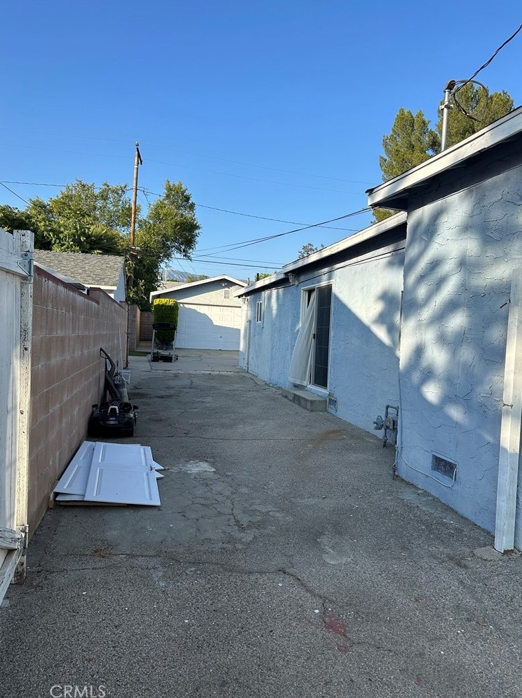 1919 7th St, San Fernando, CA 91340