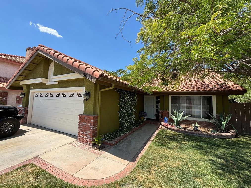 3033 Fairfield Ave, Palmdale, CA 93550-7906