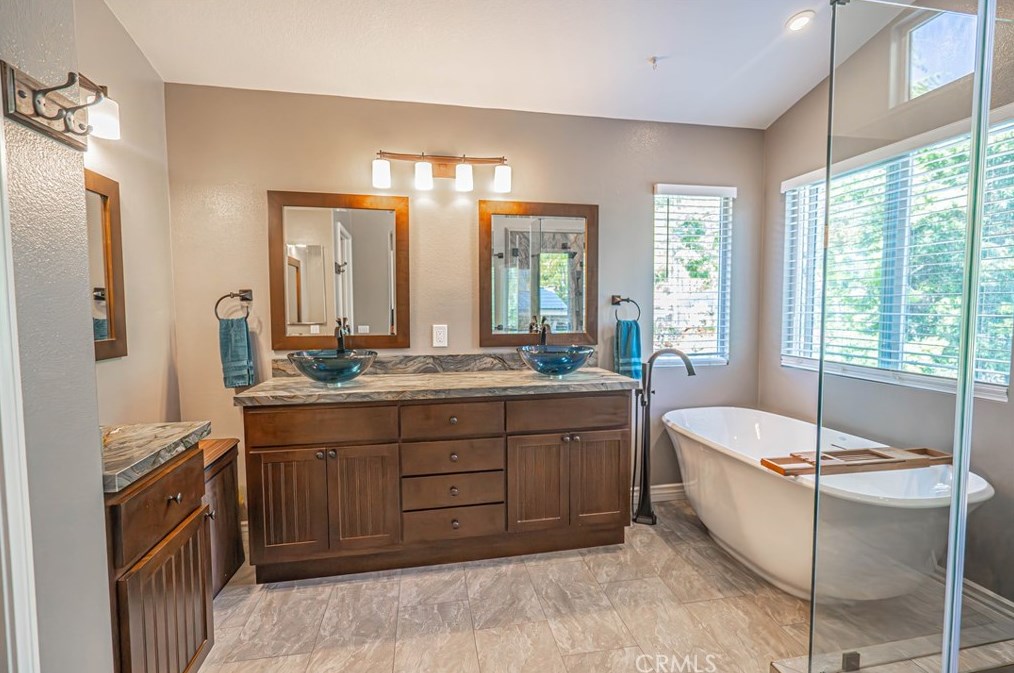 30425 Star Canyon Pl, Santa Clarita CA  91384-4714 exterior