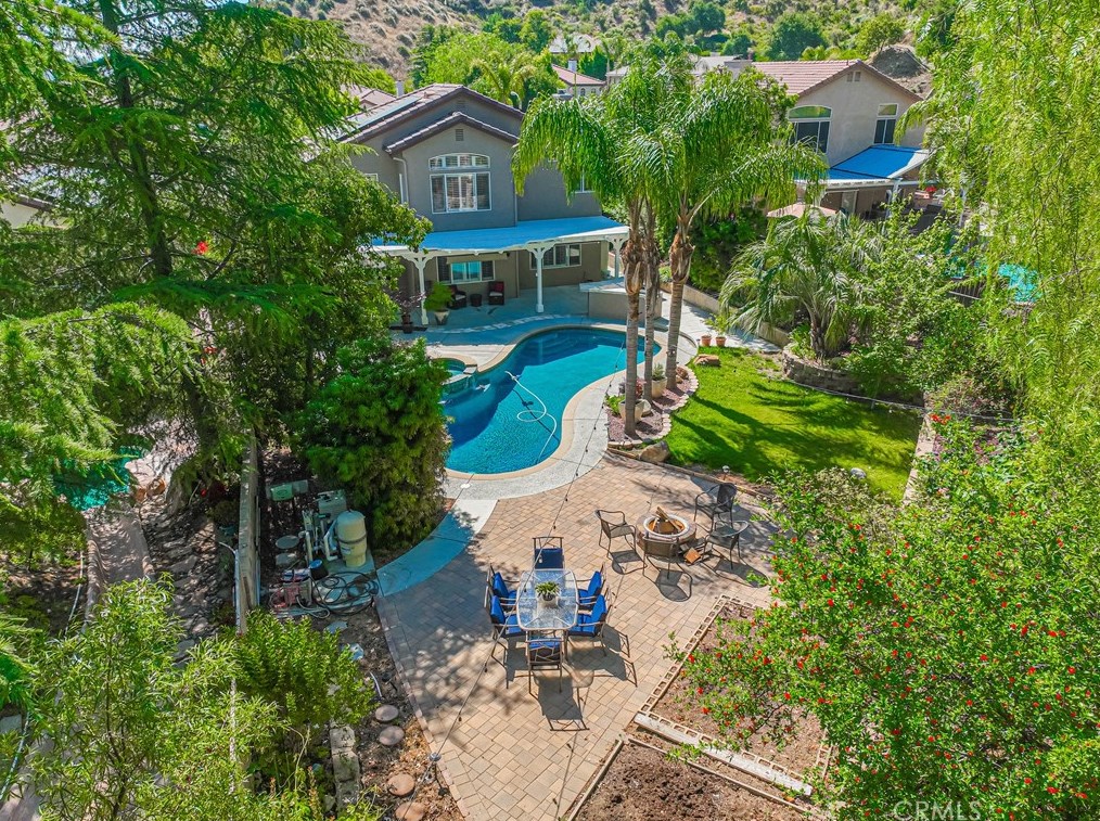 30425 Star Canyon Pl, Santa Clarita CA  91384-4714 exterior