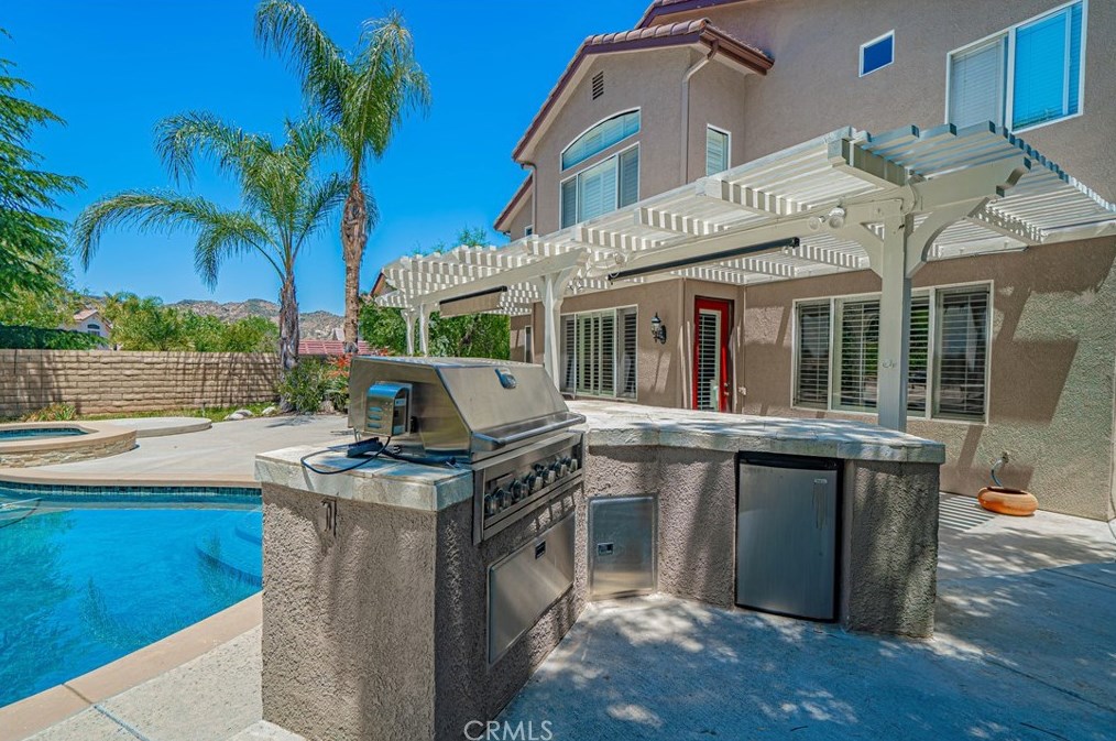 30425 Star Canyon Pl, Santa Clarita CA  91384-4714 exterior