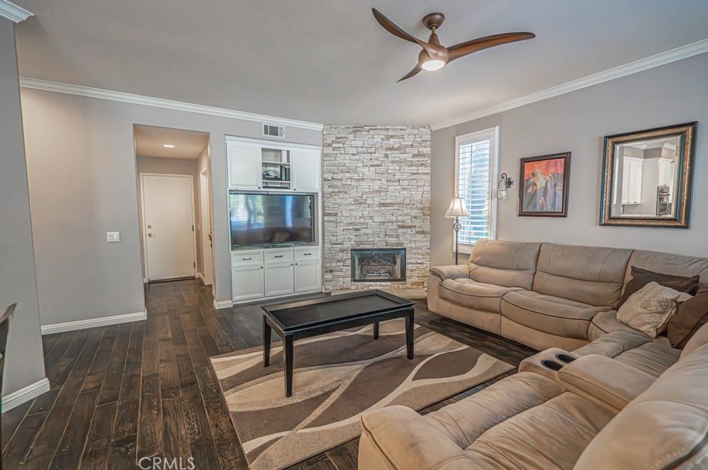 30425 Star Canyon Pl, Santa Clarita CA  91384-4714 exterior