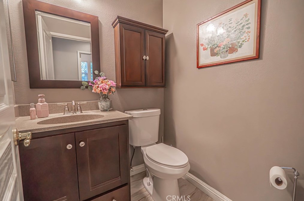 30425 Star Canyon Pl, Santa Clarita CA  91384-4714 exterior