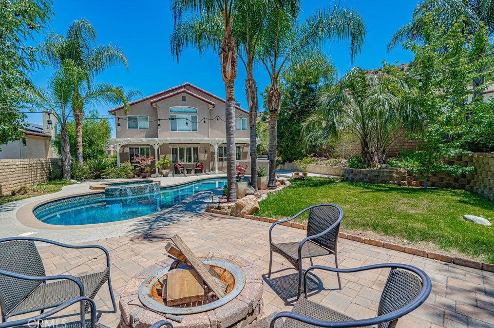 30425 Star Canyon Pl, Santa Clarita CA  91384-4714 exterior