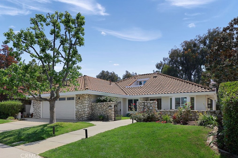 290 Cherry Hills Ct, Thousand Oaks, CA 91320-4171
