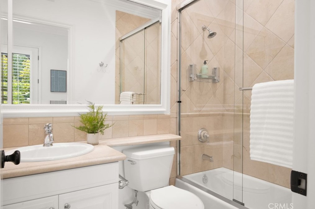 1314 Caitlyn Cir, Thousand Oaks CA 91361-5586 exterior