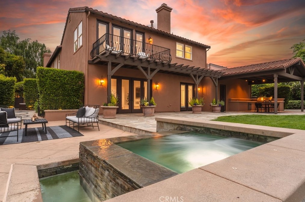 1314 Caitlyn Cir, Thousand Oaks CA 91361-5586 exterior