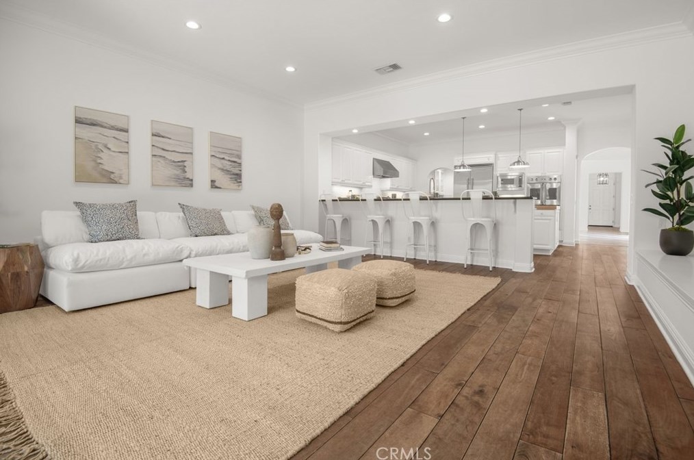 1314 Caitlyn Cir, Thousand Oaks CA 91361-5586 exterior