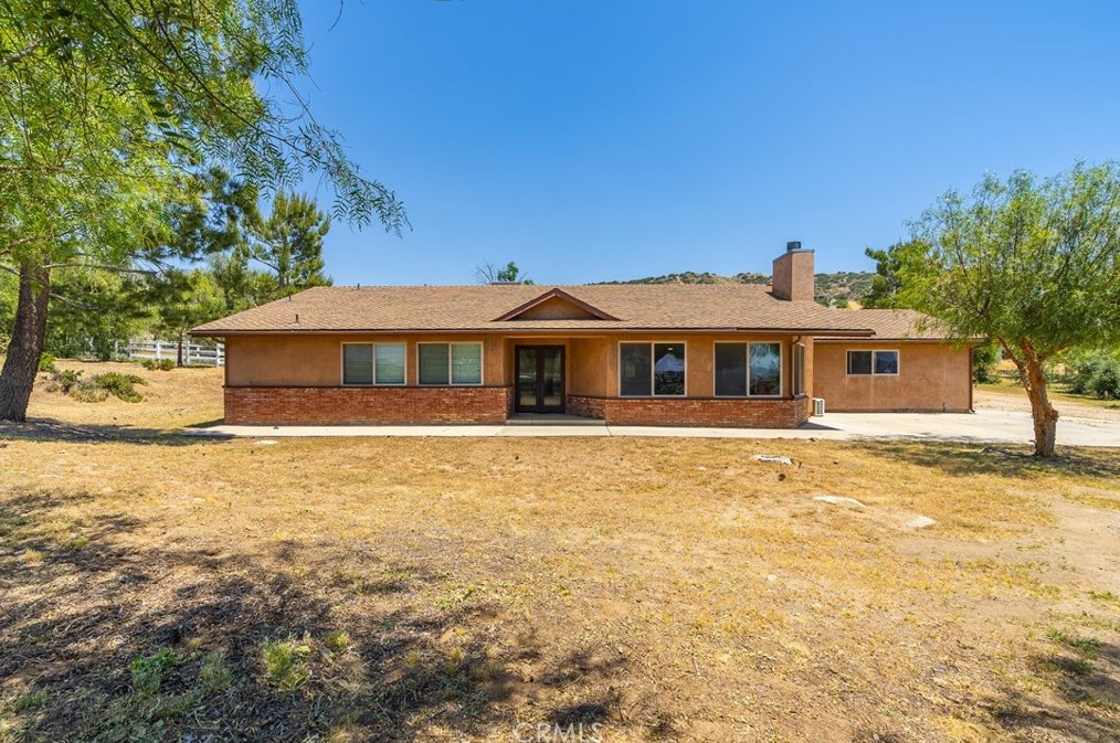 35518 Via Famero Dr, Acton, CA 93510-2324