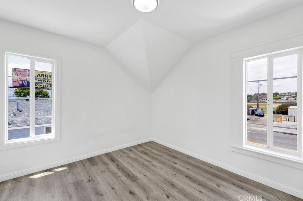 1732 Pacific Coast Hwy, Long Beach CA  90806-5830 exterior