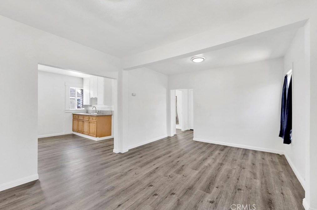 1732 Pacific Coast Hwy, Long Beach CA  90806-5830 exterior